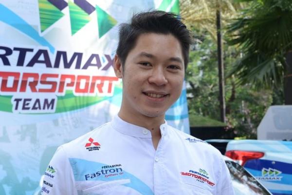 Lucky Reza, drifter andalan Pertamax Motorsport. (foto : adri prima)
