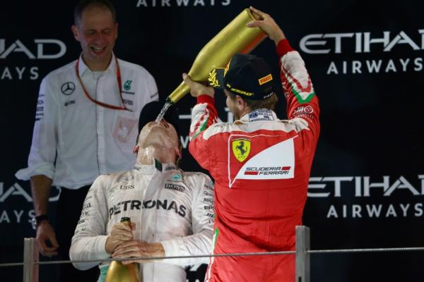 Rosberg lagi galau, sekarang bilang Vettel cocok gantikannya di Mercedes. (foto : F1)