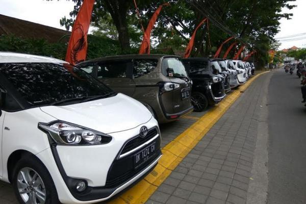 Komunitas Toyota Sienta membuka chapter di Bali. (foto : istimewa)