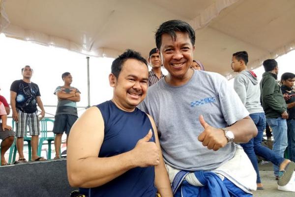 TB Haerul Jaman (kiri)  dan H Fachrul Sarman, hayo siapa yang baik podium di speed offroad Banjarbaru 2017? (foto : budsan)