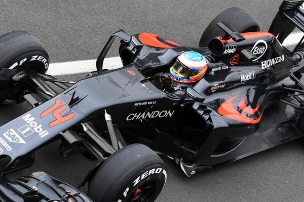 McLaren dengan livery baru di musim balap F1 tahun 2017. (foto : F1)