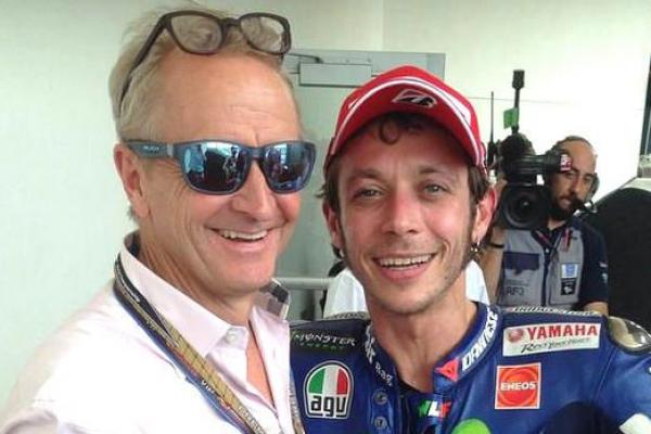 Valentino Rossi bersama Kevin Schwantz