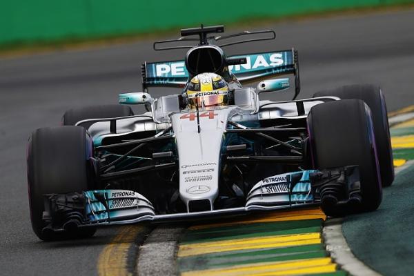 Lewis Hamilton raih pole position pertama di musim 2017