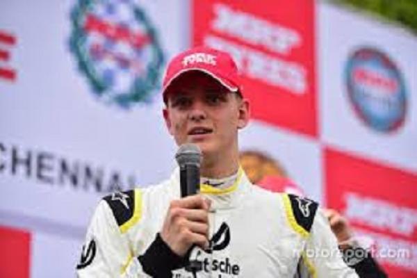 Mick Shummacher, masih  berkiprah di F3  kini putra Schumacher diincar tim-tim raksasa  F1. (foto : motorsport)