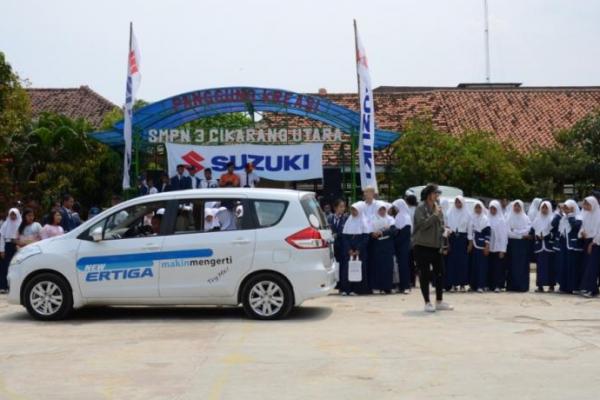 PT Suzuki Indomobil Sales menggelar program GESIT, Gerakan Suzuki Peduli Keselamatan bagi pelajar SMP