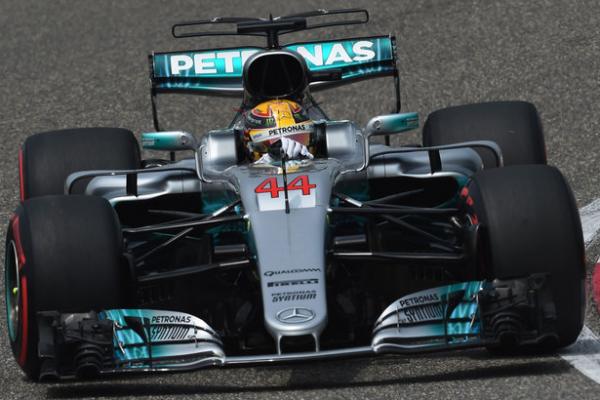 Lewis Hamilton raih pole position di Formula 1 Grand Prix China (ist)