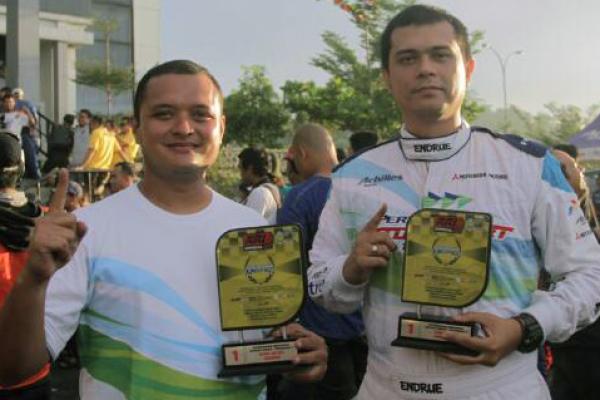 Sprint Rally Sentul: Rizal Sungkar Kalahkan Sang Kakak Rifat Sungkar di Kejuaraan Umum