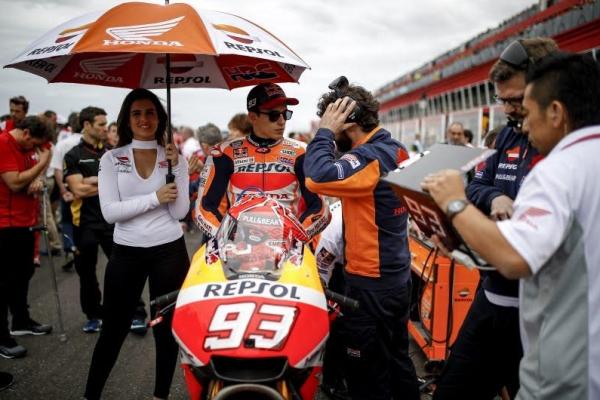 Marc Marquez tidak merasa tertekan meski sudah kehilangan pada 2 seri MotoGP 2017. (foto : Honda)