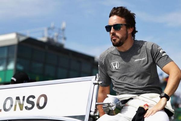 Alonso akan mulai debut ke balap Indycar pada bulan Mei mendatang. (foto : F1)