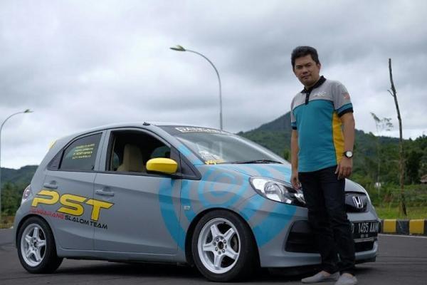 Fredi Rostiawan, kebangkitan motorsport roda 4 Jawa Barat dimulai di Jalak Harupat, Bandung. (foto : budsan)