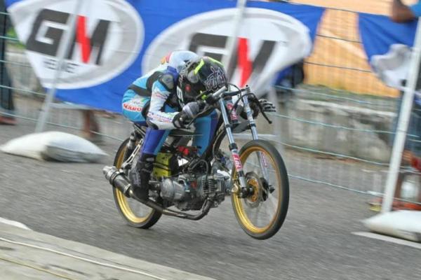Pebalap drag bike Pertamax Motorsport berjaya pada Kejurnas Drag Bike di Kebumen. (foto : Prtmx)