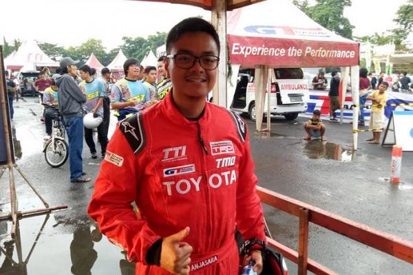 Anjasara Wahyu, andalan Toyota Team Indonesia yang tertutup bayang-bayang Demas Agil. (foto : budsan)