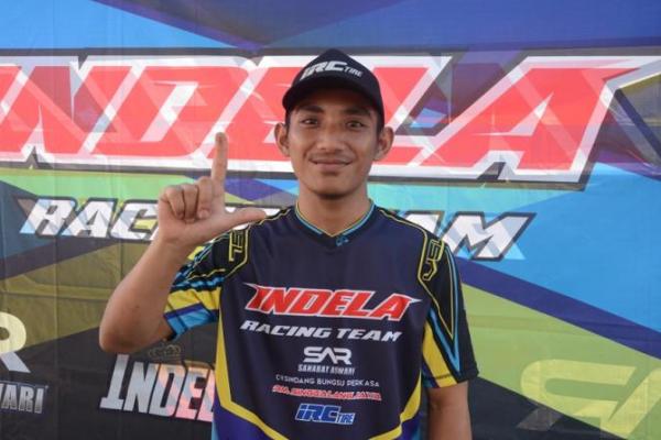 Benny Klep, rider tuan rumah yang tampil sensasional di balapan perdana Sirkuit Manggul, Lahat