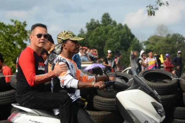 Bupati Lahat, H Aswari Rivai sosok kepala daerah yang mencintai olahraga otomotif