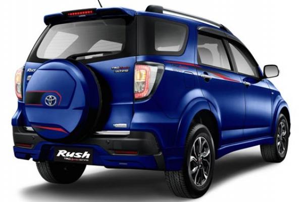 Menunggu tipe terbaru SUV Toyota Rush (ist)