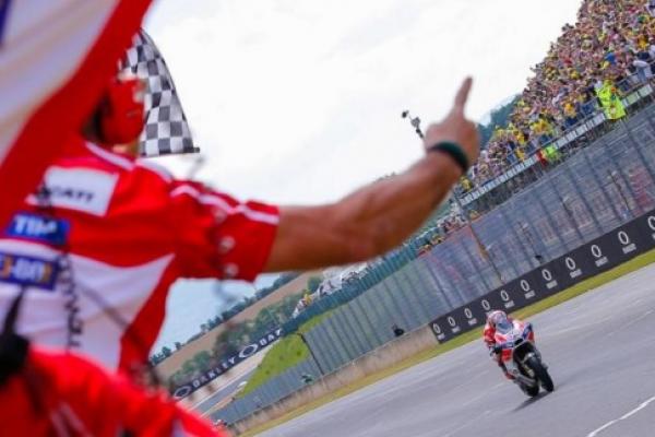 Andrea Dovizioso tampil gemilang bersama Ducati Desmosedici GP17 (ist)
