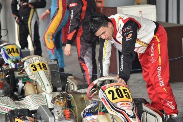 Silvano Christian, masih bisa podium 4 meski alami problem engine. (foto : Riser)