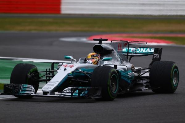 Sukses di kandang sendiri, Hamilton tempel ketat Vettel di klasemen pebalap F1