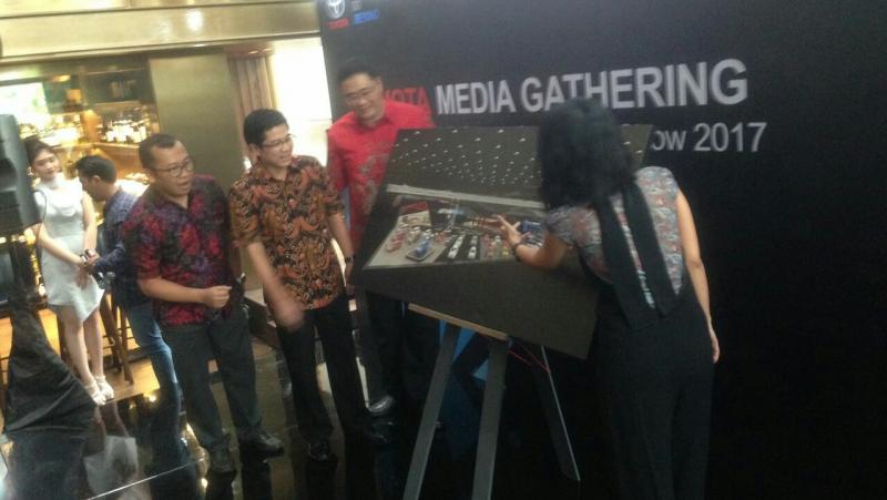 Para bos Toyota Astra Motor pada media gathering di Jakarta, Rabu (2/8)