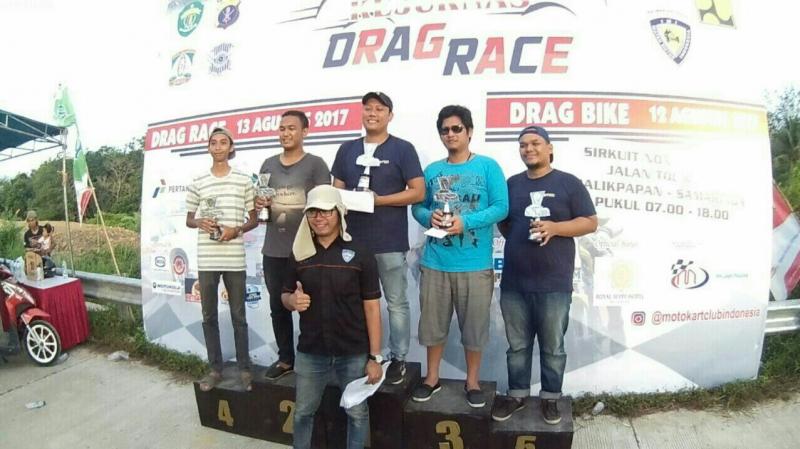 Udhin Tumbangkan Glen Nirwan di Kejurnas Drag Race  di Jalan Tol Balikpapan-Samarinda