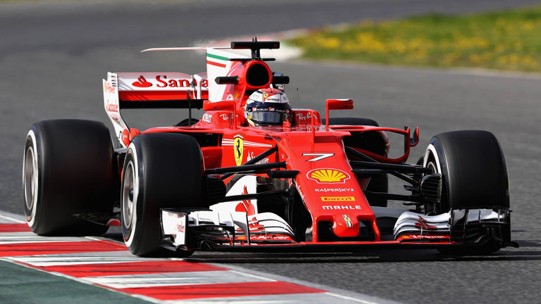 Kimi Raikkonen akhirnya diperpanjang 1 tahun di Ferrari.