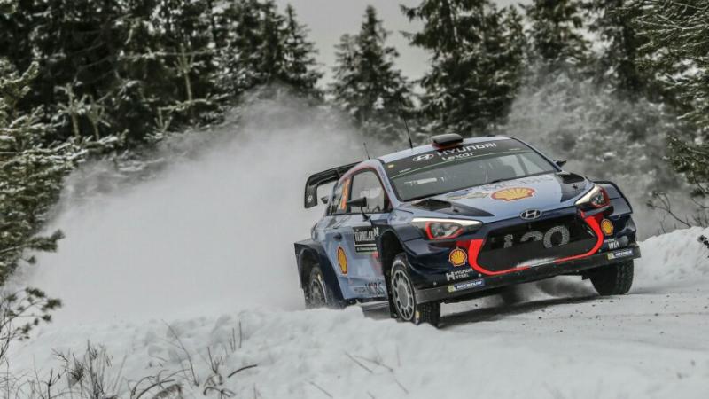Thierry Neuville dari Ford Motorsport siap melahap 3 seri WRC tersisa 2017