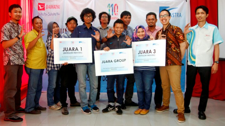 Para peserta kontes otomotif Daihatsu di Semarang