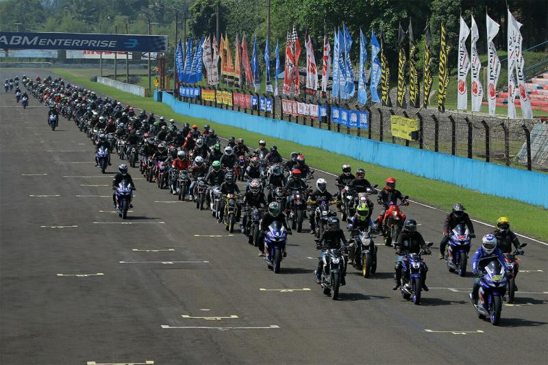Ribuan riders Yamaha lalukan victory lap di sirkuit International Sentul, Bogor