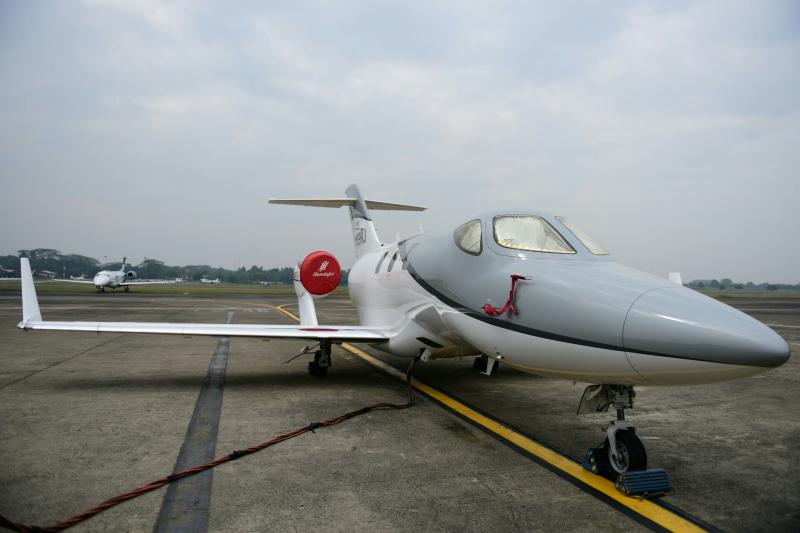 Pesawat Hondajet mendarat apik di Bandara Halim Perdanakusuma Jakarta