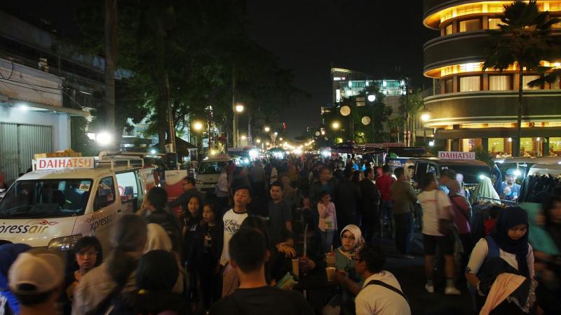 Ratusan Gran Max Moko berjajar di HUT Kota Bandung. (Foto : Daihatsu)