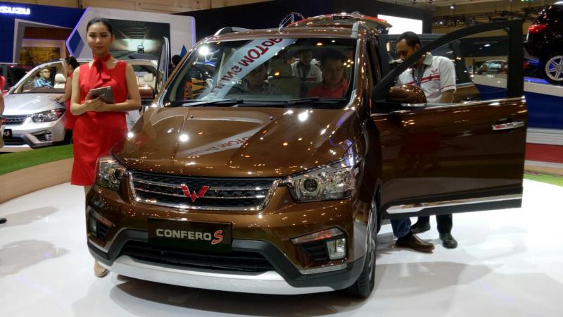 Model Cenfiro S, andalan mobil Wuling di Indonesia. (Foto : budsan)