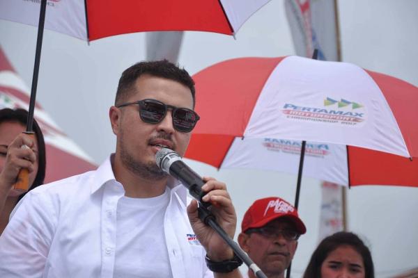 Rifat Sungkar, pereli senior yang ingin terus melestarikan balap rally di Indonesia