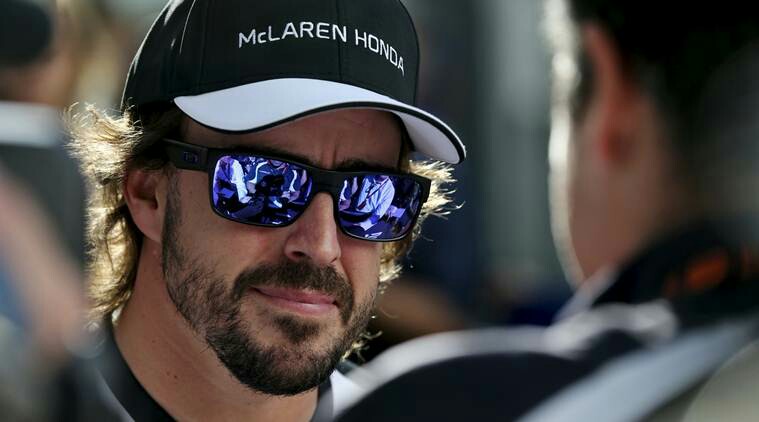 Dengan segala kontroversinya, akhirnya Alonso tetap membela tim Honda. (Foto : F1)