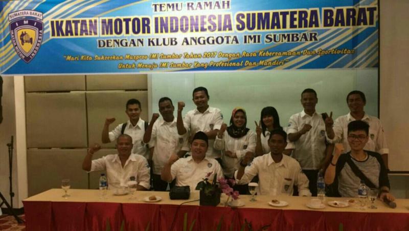 Temu ramah Pengprov IMI Sumatera Barat sebagai salah satu acara pra Musprov. (foto : dokumentasi)