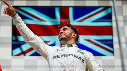 Lewis Hamilton ingin juara dunia dengan sempurna. (foto : F1)