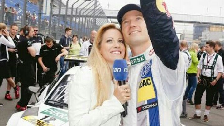Sebastian Ogier dan Andrea Kaiser istrinya yang seorang reporter tv. (foto : google) 