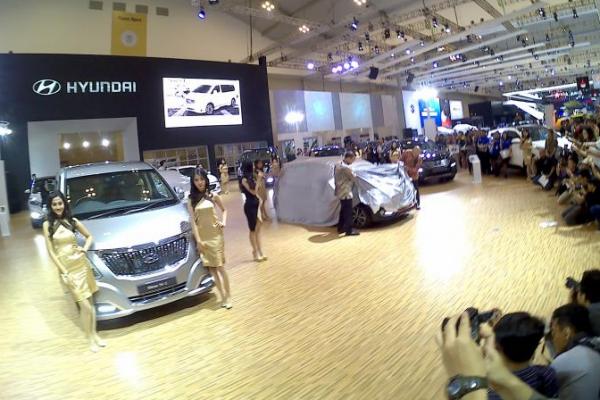 New Hyundai H-1 diperkenalkan di pameran GIIAS 2017 pada bulan Agustus.