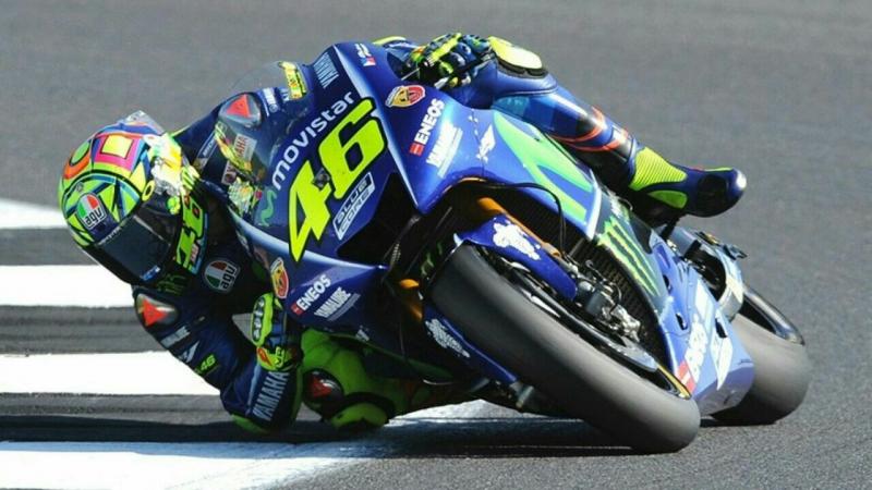 Valentino Rossi sepertinya masih akan balap di MotoGP setelah kontraknya habis dengan Yamaha. (foto : Crash)