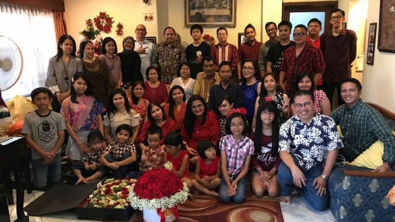 Adwitya Amandio Lanjutkan Tradisi Natalan ala Nusantara