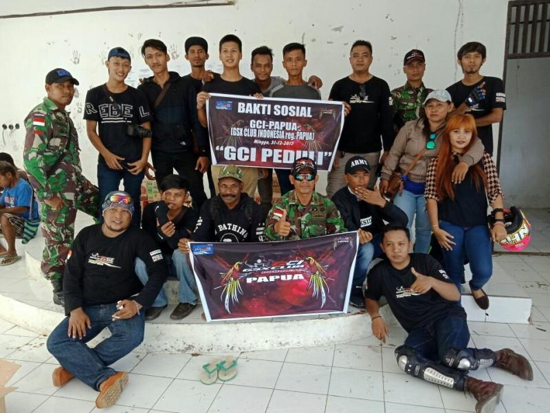 GSC Club Indonesia melakukan bakti sosial di perbatasan Papua. (foto : ist)