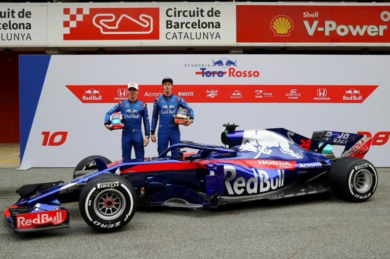 Pierre Gasly dan Brandon Hartley, duet pembalap tim F1 Toro Rosso 2018. (foto : Honda)