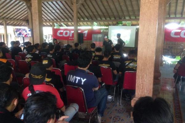 Sebelum Diluncurkan, Corsa Curi Start Kenalkan Ban Baru Ini ke Komunitas Motor di Yogyakarta