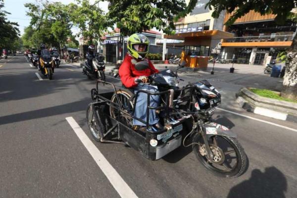 Mbak Sri turut meramaikan kegiatan Corsa Rindu Touring di Yogyakarta