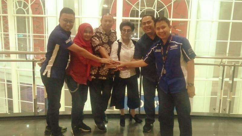 Beberapa perwakilan IMI DKI, IMI Pusat, Yamaha dan Sentul International Circuit. (foto : ist)