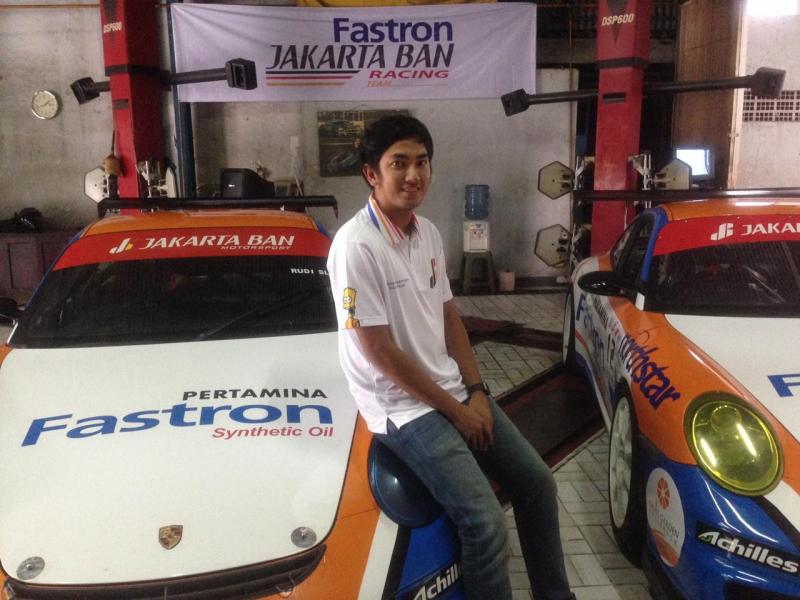 Ahmad Fadillah Alam, andalan Presido Jakarta Ban Racing Team di ajang Porsche Carrera Cup Asia 2018