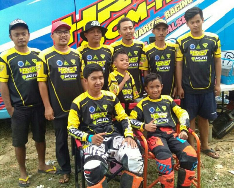 Para crosser tim HRVRT Binuang Kalimantan Selatan, siap beraksi di berbagai event. (foto : amat)