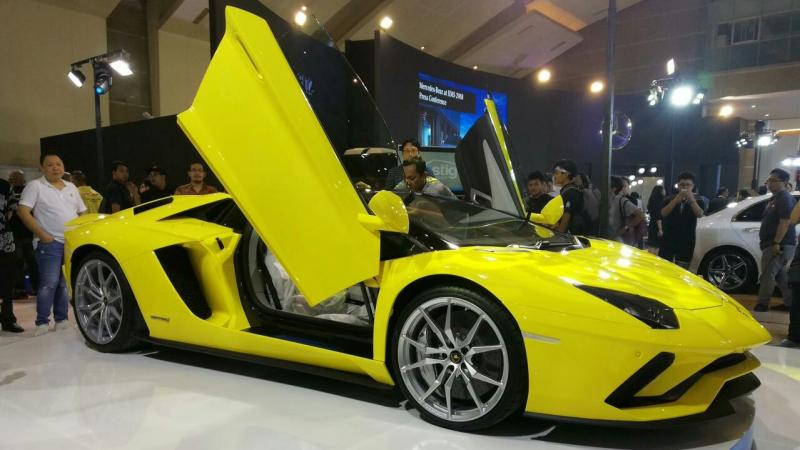 Lamborghini Aventador S Roadster pertama di Indonesia 