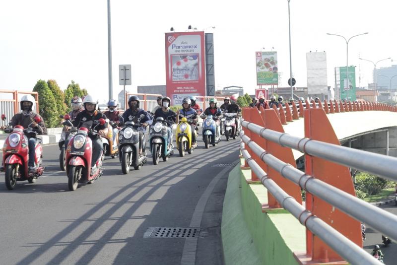 Corsa Rindu Touring edisi ke-5 di Surabaya diikuti 200 bikers
