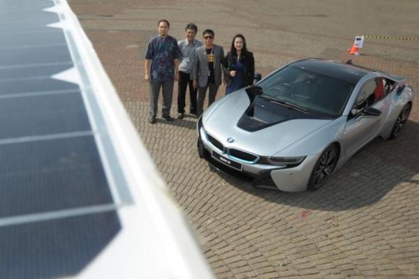 Purwarupa kendaraan listrik BMW i di IIMS 2018