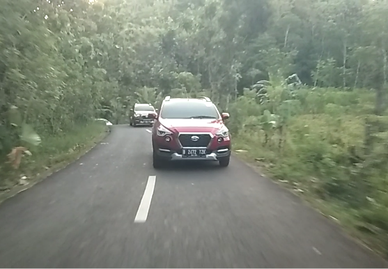 Datsun Cross menguji fitur terbarunya menjelajah Yogyakarta (foto: anto) 